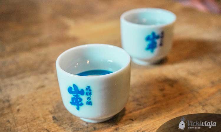 Sake tasting in Takayama, japanese sake glasses