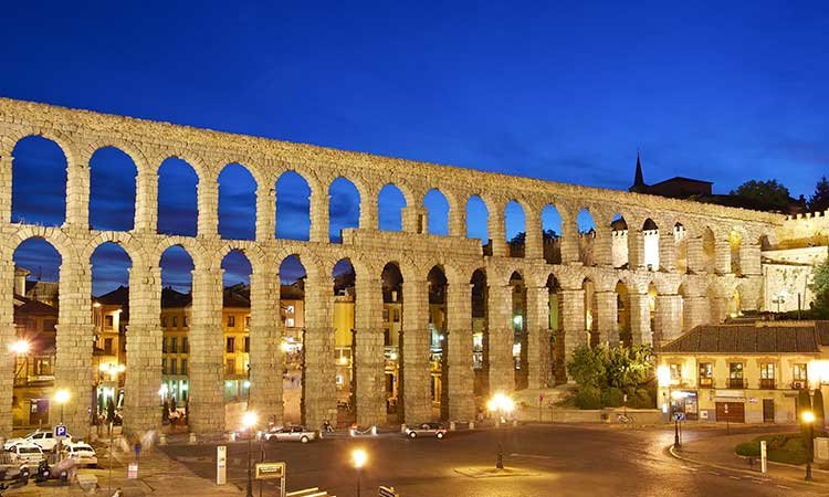Aqueduct of Segovia, Spain, Roman aqueduct in winter