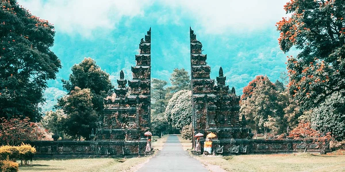 Ist ein Bali Urlaub gefährlich? Bali Tor