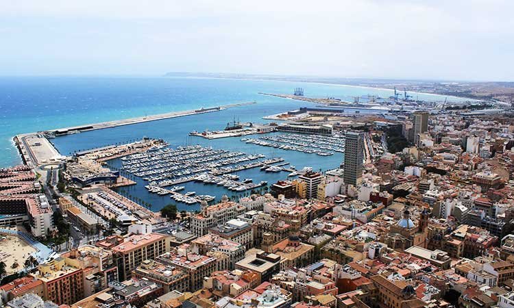 Puerto de Alicante, Der Hafen von Alicante aus der Vogelperspektive