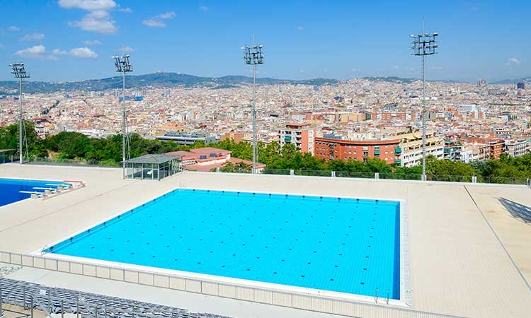 Piscines Municipals Montjuic in Barcelona, Pools with views