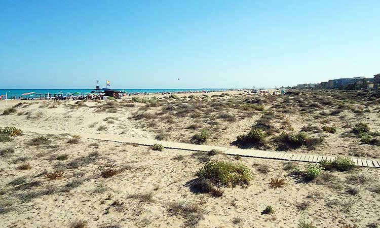 Armadá Beach, Sagunto, Beaches near Valencia