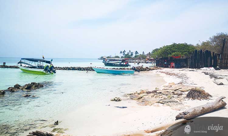 beach in Tintipan, islas san bernardo