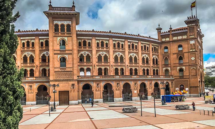 stierkampfarena las ventas in madrid außengebäude attraktion